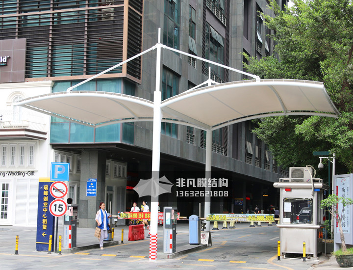 GT008 崗?fù)つそY(jié)構(gòu)雨棚 深圳南山區(qū)萬象新園